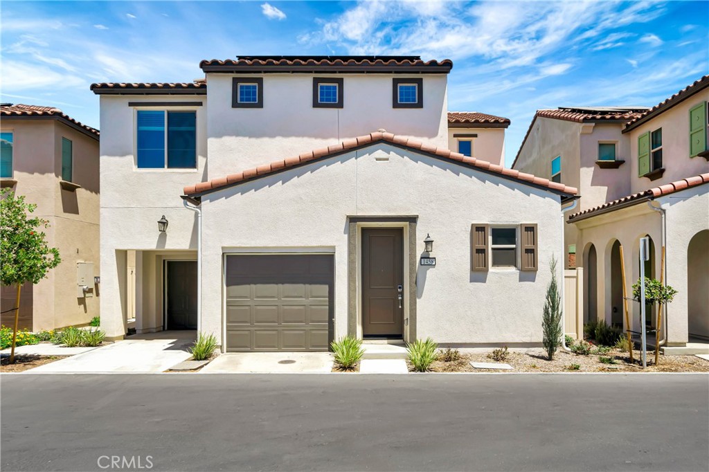 1458 E Laurelwood Drive Property Photo 1