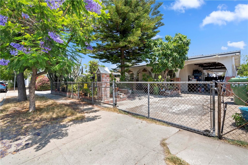 8446 Bradley Avenue Property Photo 1