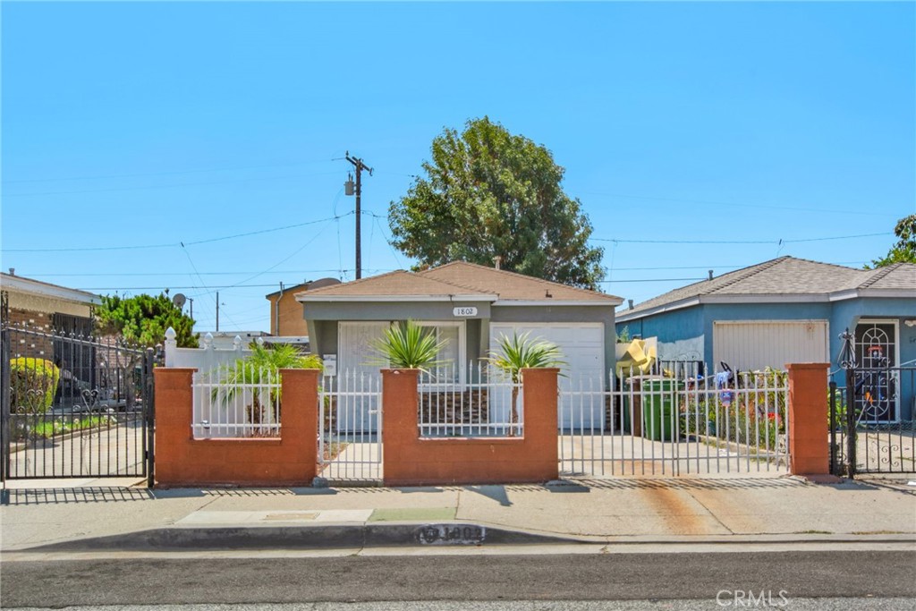 1802 W 153rd Street E Property Photo 1