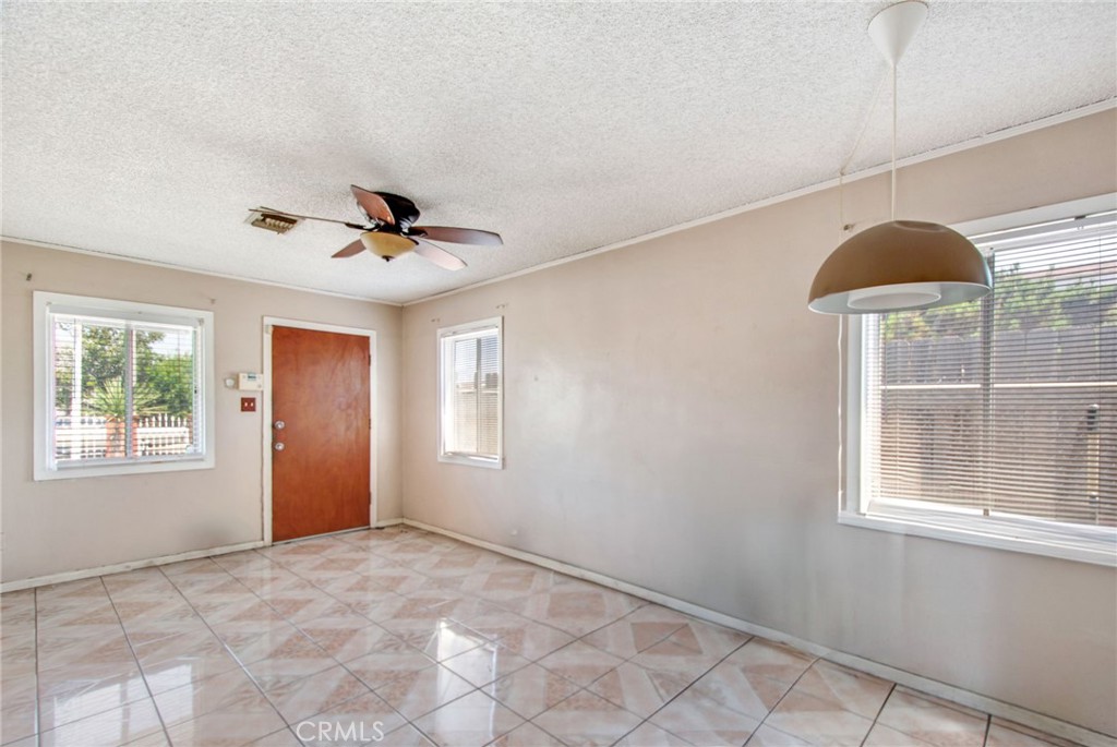 1802 W 153rd Street E Property Photo 3