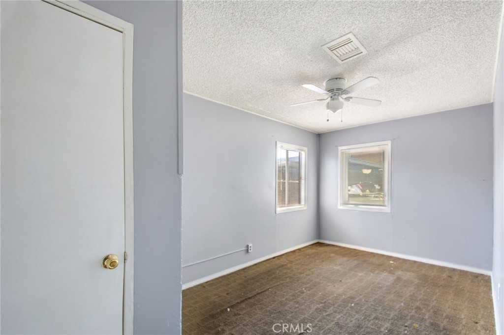 1802 W 153rd Street E Property Photo 9