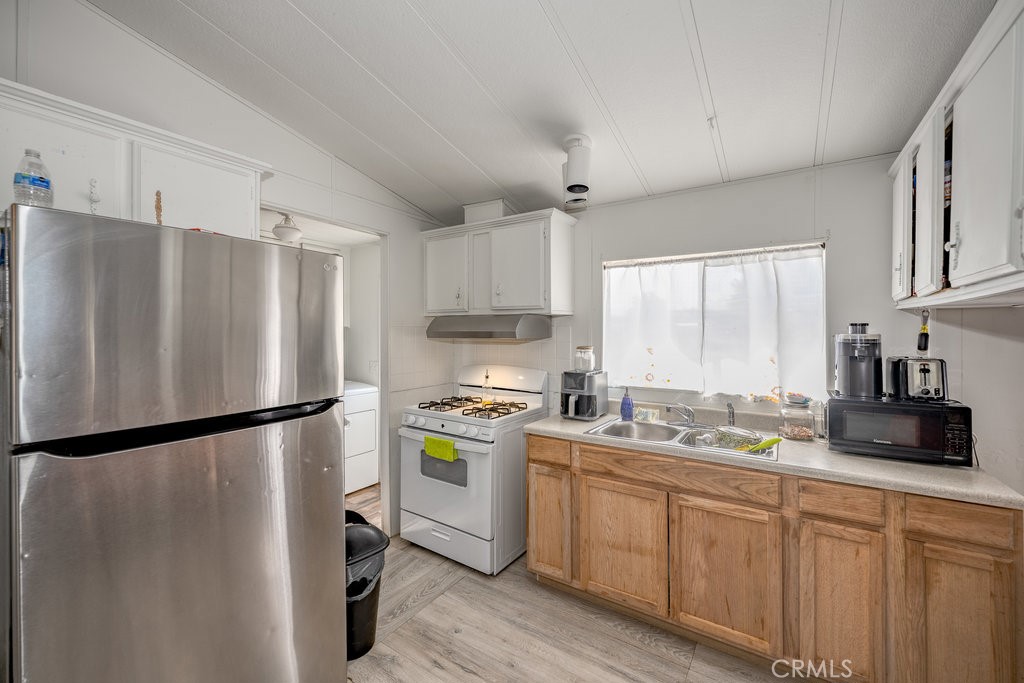 1120 Harold Ash Avenue Property Photo 6