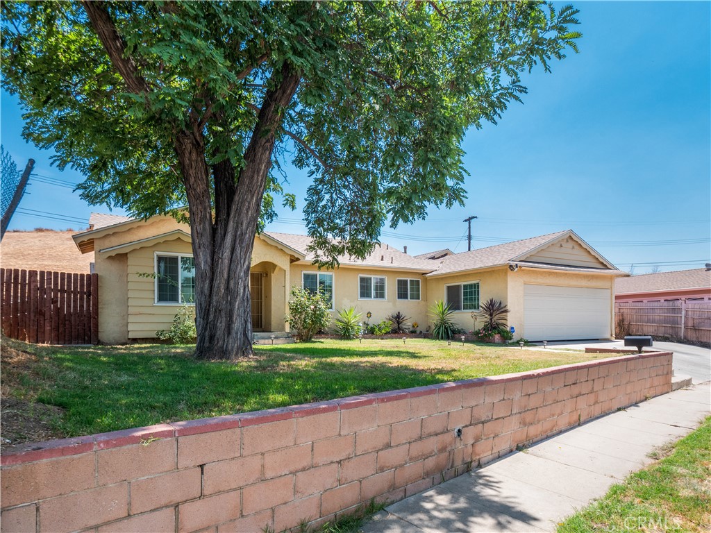 12326 Glamis Street Property Photo 1