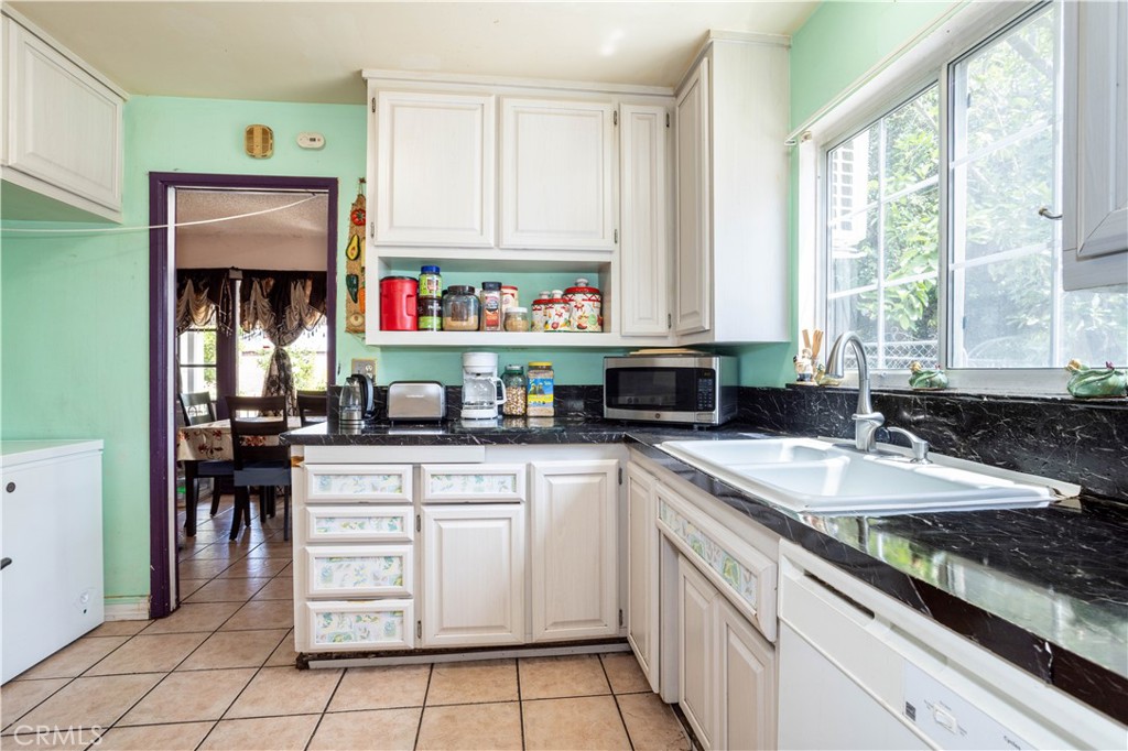 6402 Graves Avenue Property Photo 12