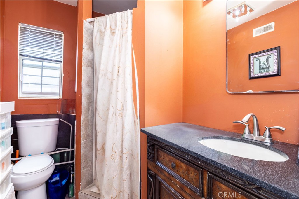 6402 Graves Avenue Property Photo 22