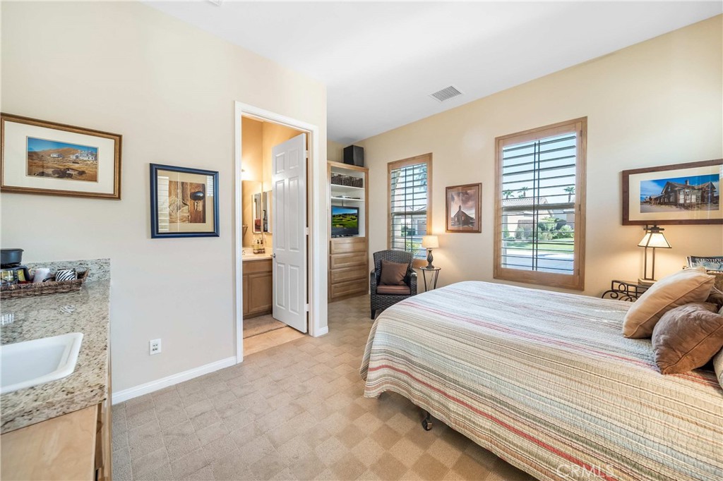 81955 Golden Star Way Property Photo 19