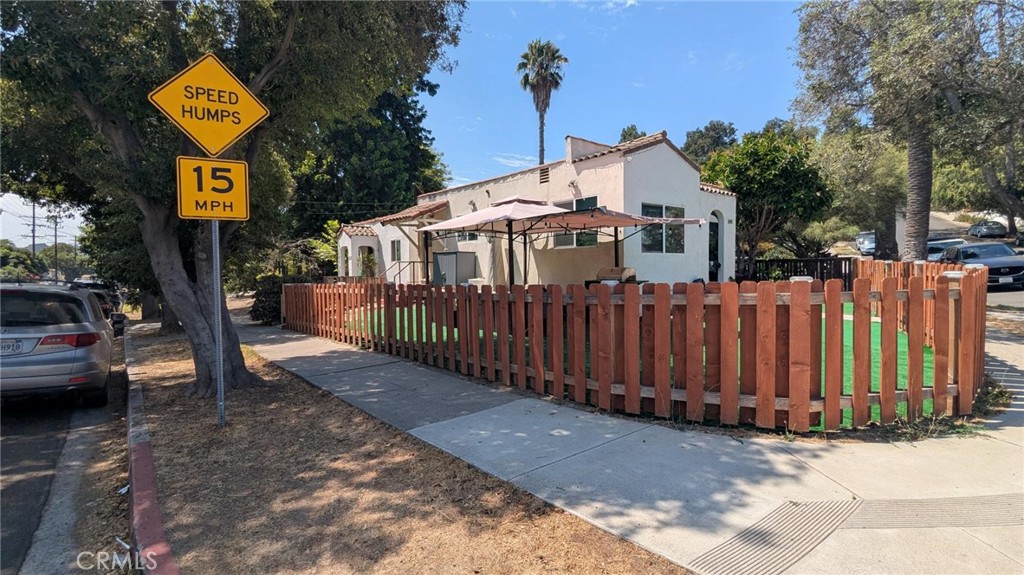 2402 Langdale Avenue Property Photo 1