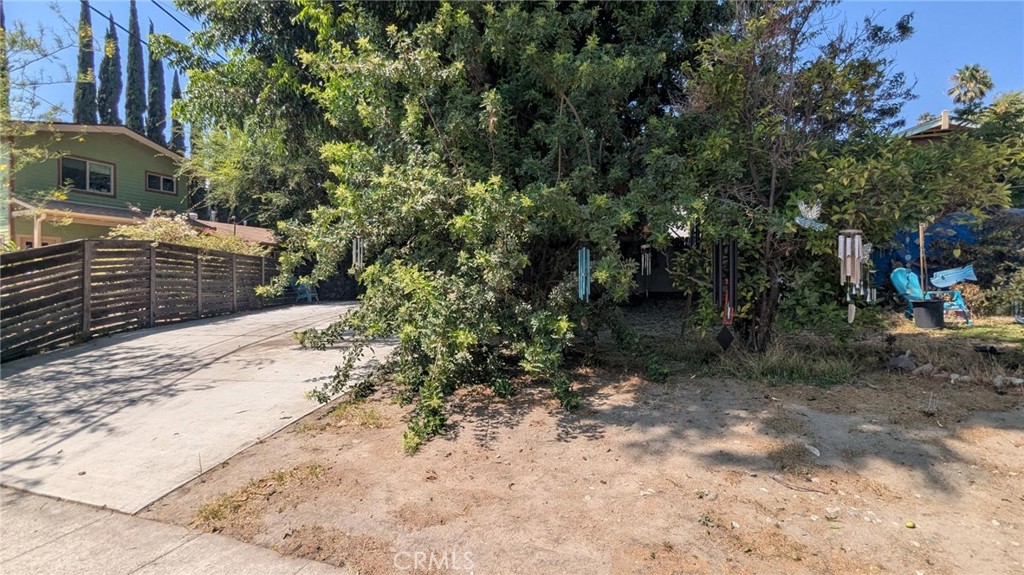 2402 Langdale Avenue Property Photo 10