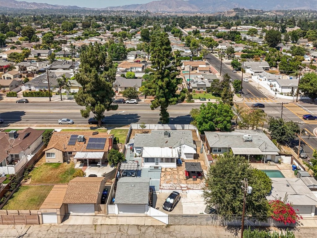 16038 Devonshire Street Property Photo 6