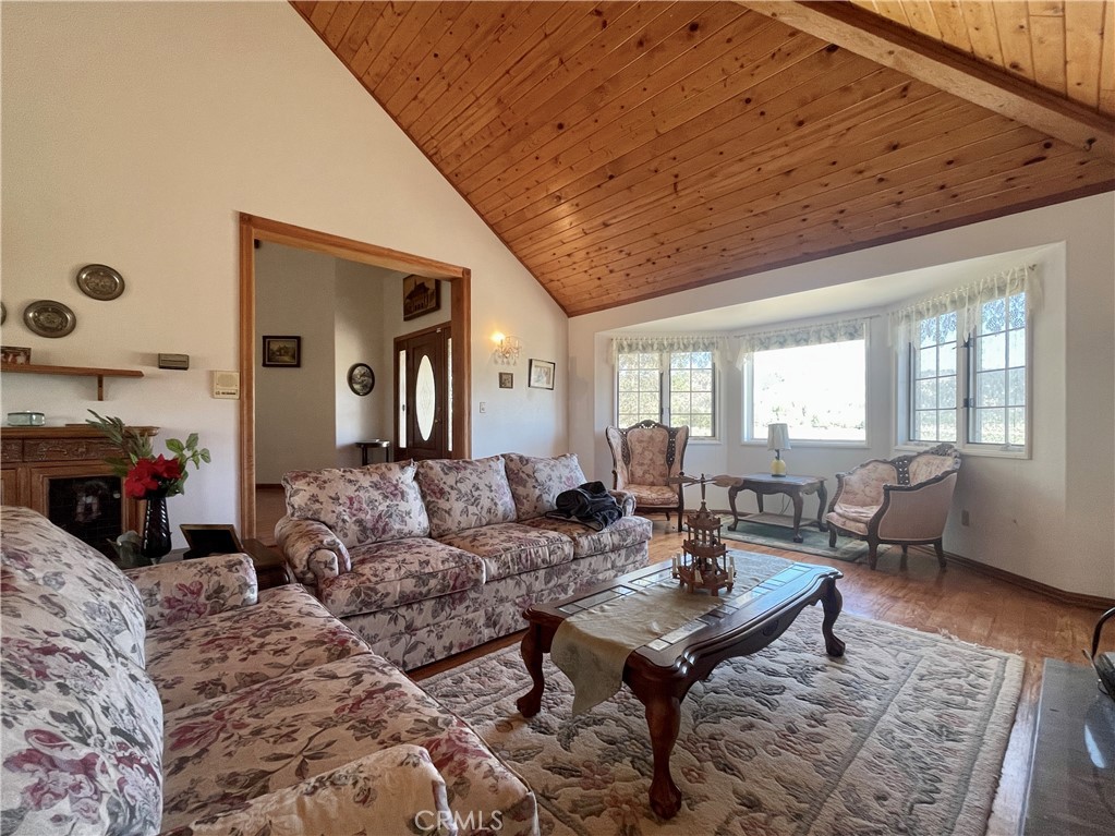 10500 Steinhoff Road Property Photo 7