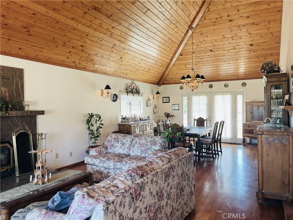 10500 Steinhoff Road Property Photo 11