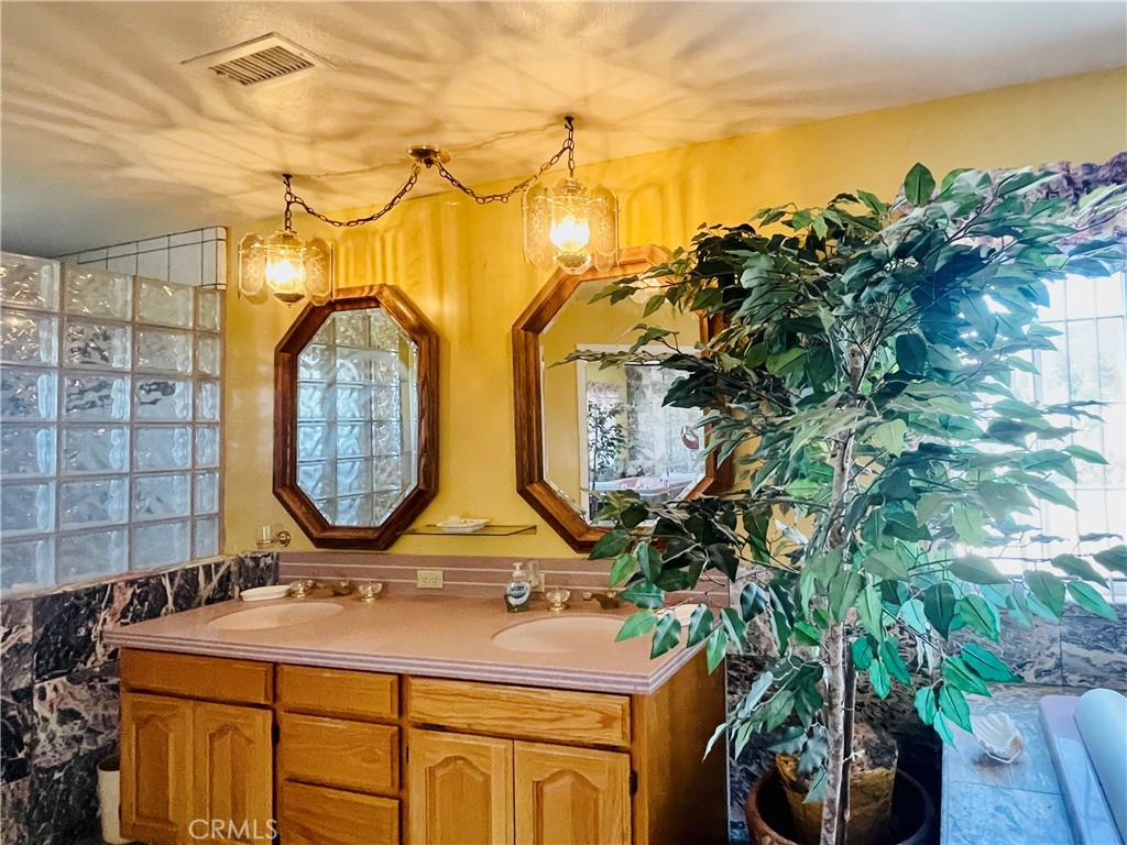 10500 Steinhoff Road Property Photo 41