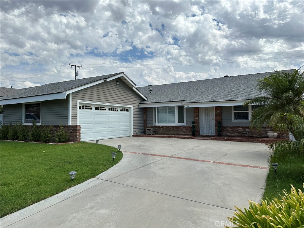 2752 Wanda Ave Property Photo 1