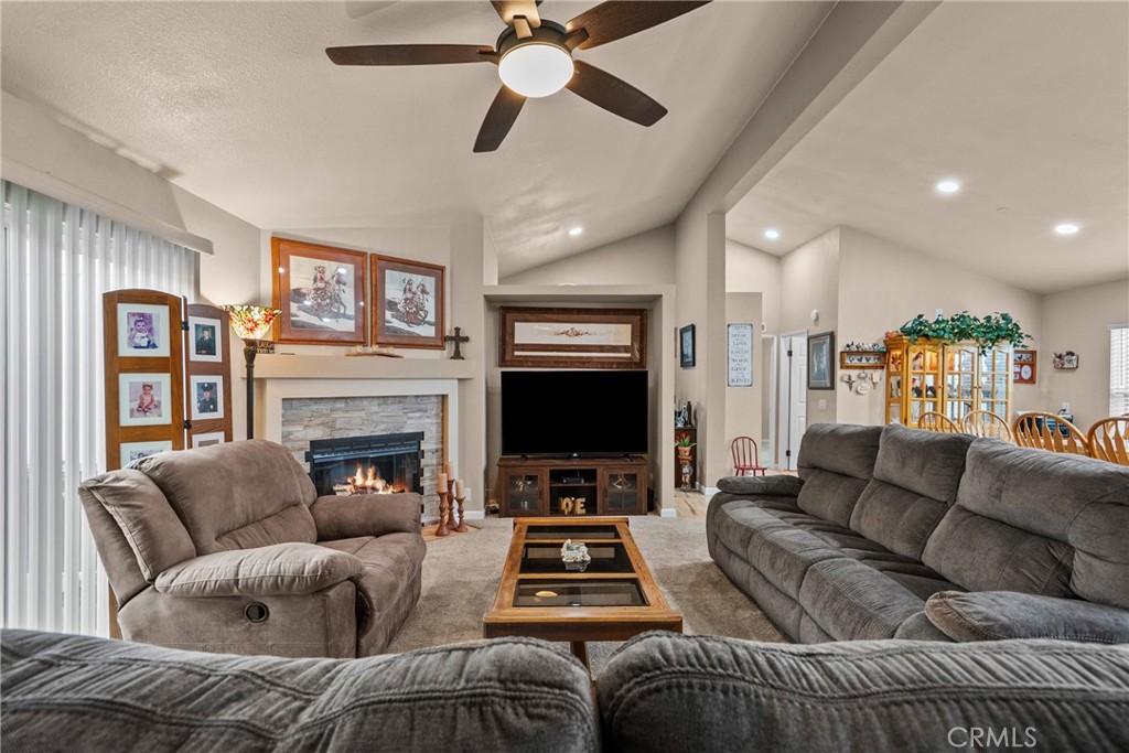 20172 Shadow Island Dr. Property Photo 6
