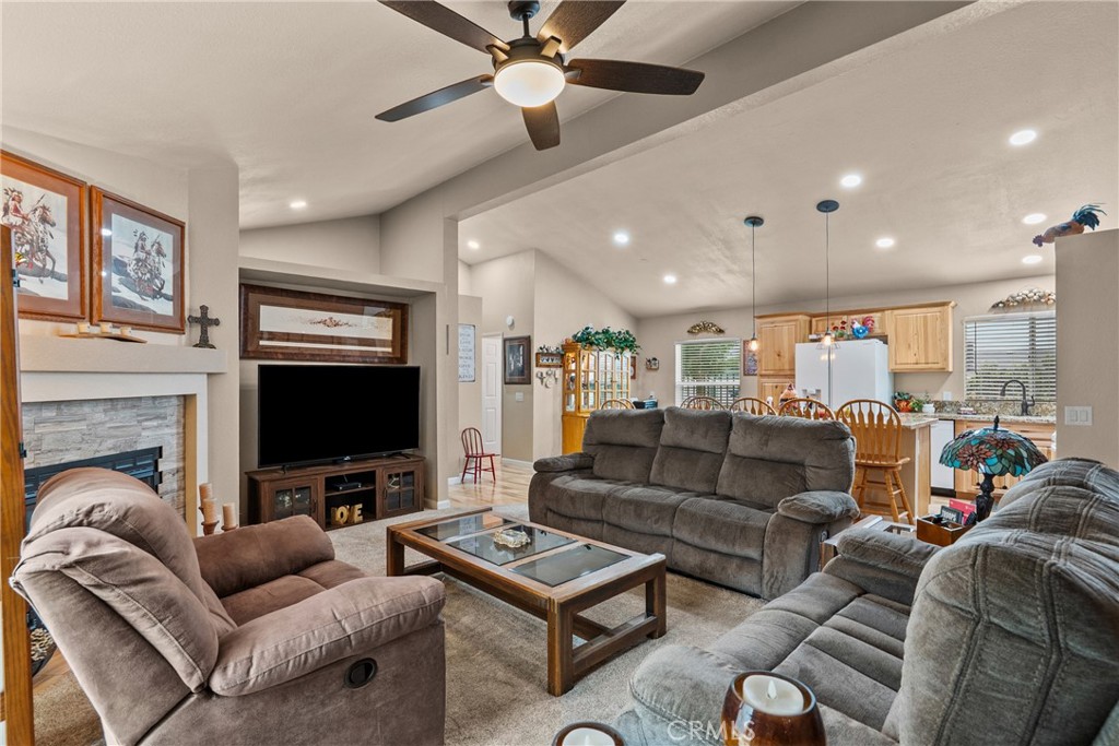 20172 Shadow Island Dr. Property Photo 8