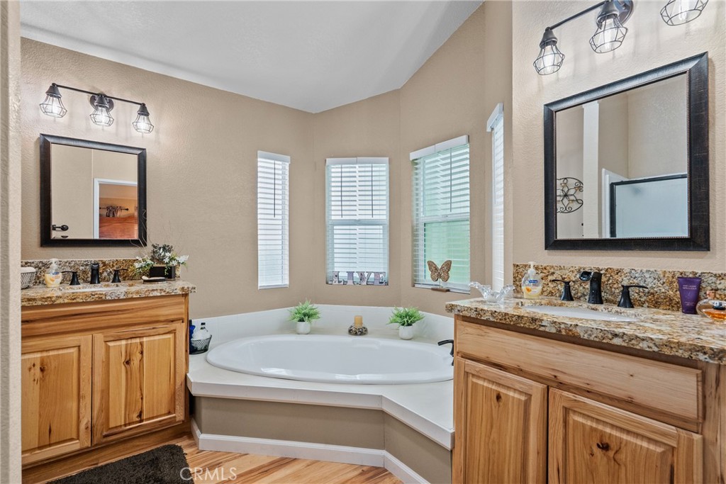 20172 Shadow Island Dr. Property Photo 17