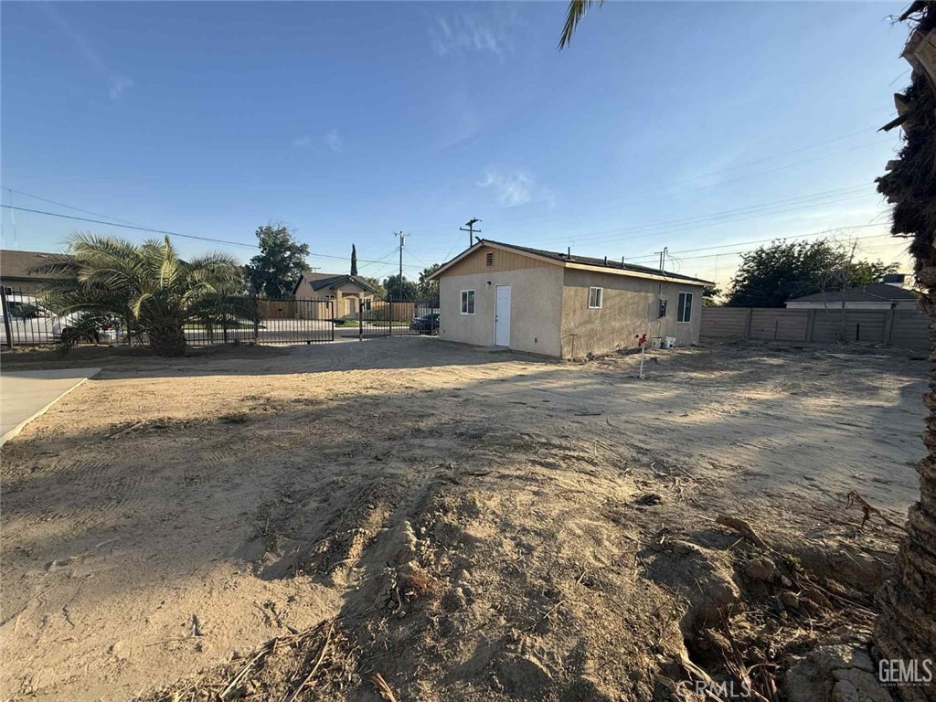 214 Madison Street Property Photo 3