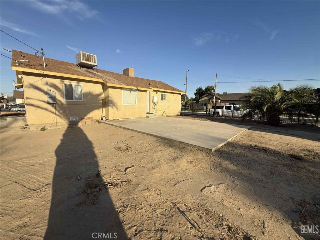 214 Madison Street Property Photo 4