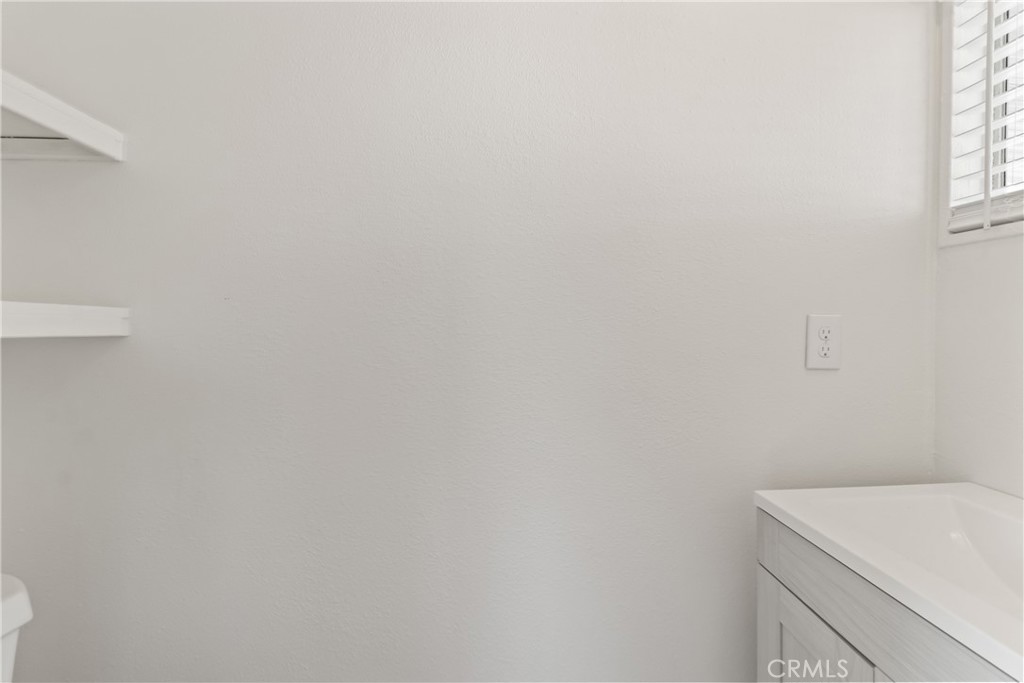 11420 Lee Avenue 48 Property Photo 4