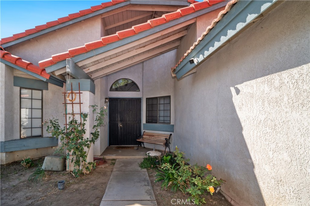 1558 Crestview Court Property Photo 6