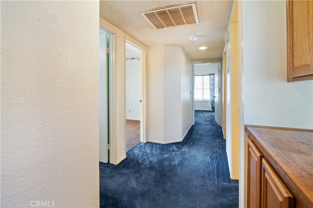 1558 Crestview Court Property Photo 16