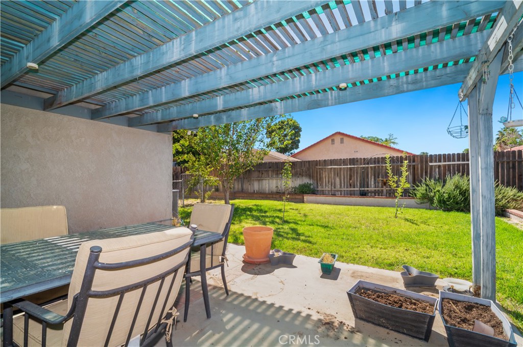 1558 Crestview Court Property Photo 32