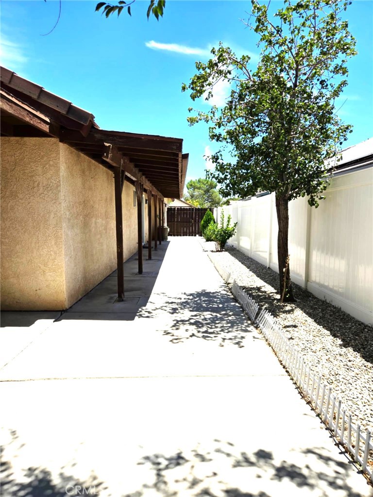 45521 13 Property Photo 3
