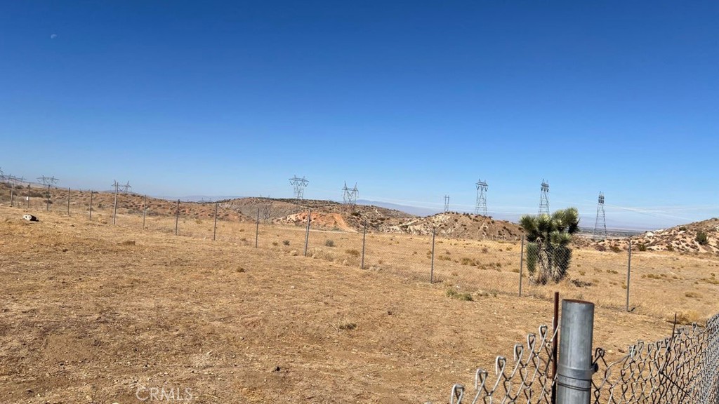 7300 E Mt Emma Road Property Photo 18