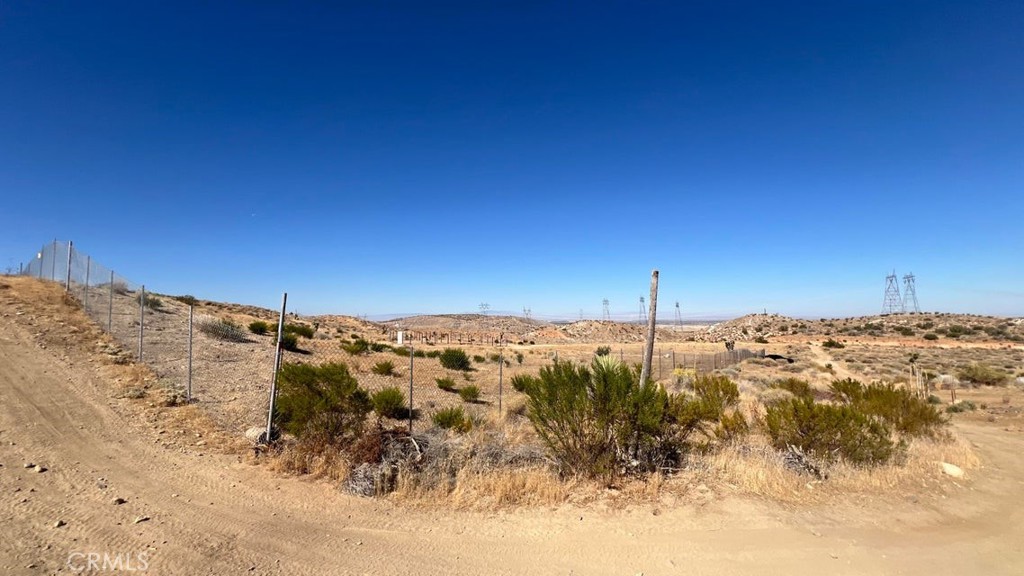 7300 E Mt Emma Road Property Photo 26