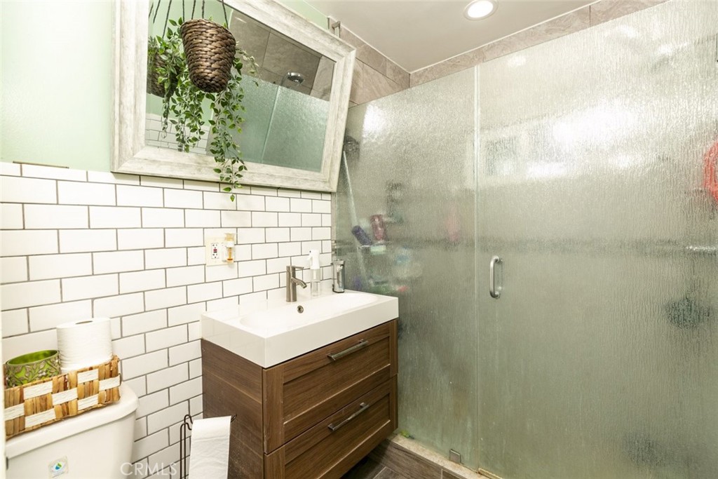 3811 Manitou Avenue Property Photo 23