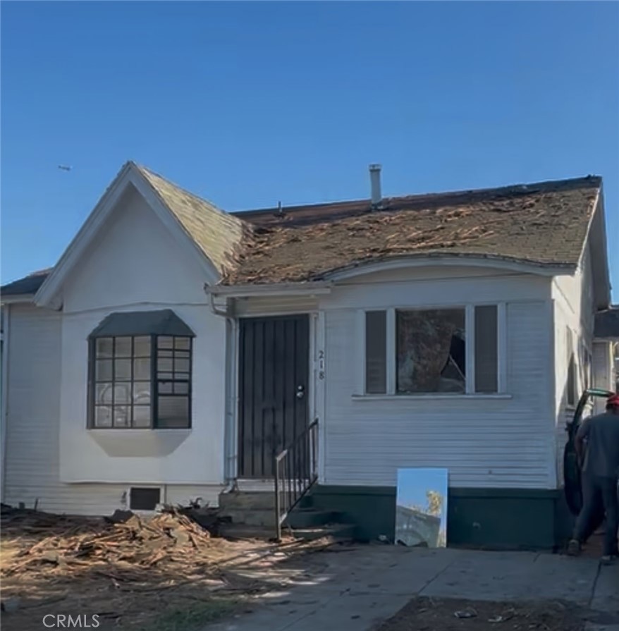 218 E 84TH Street Property Photo 1