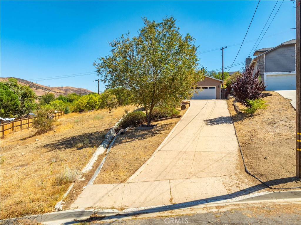 42846 Montello Drive Property Photo 2