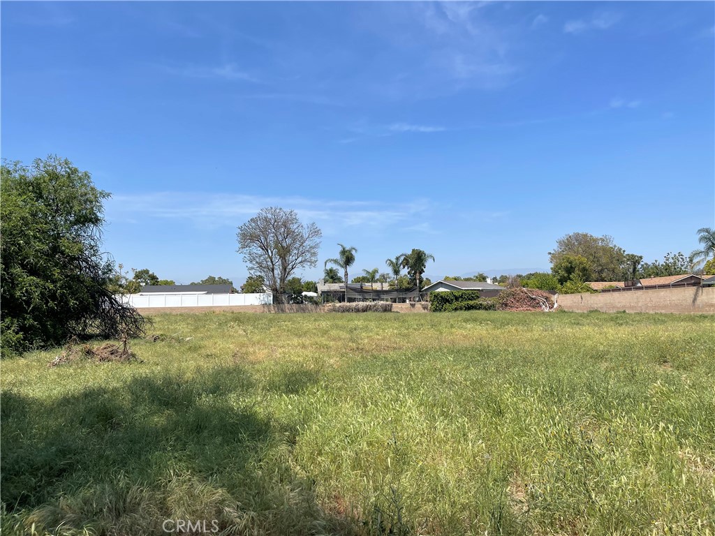 711 Meridian Property Photo 1