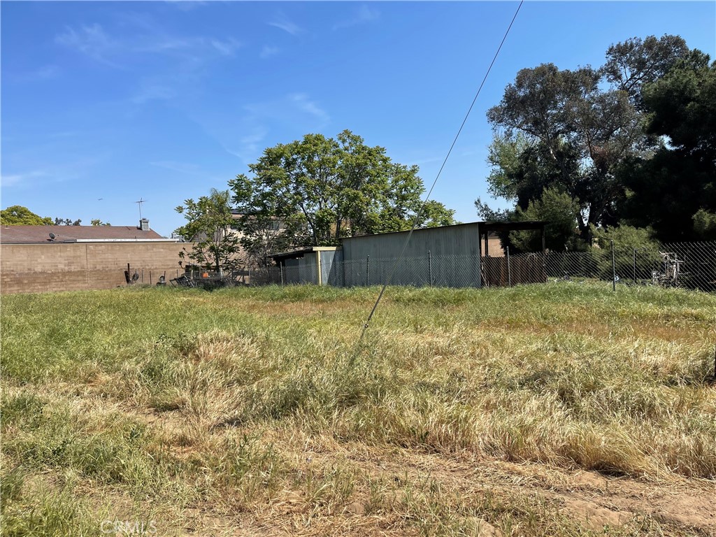 711 Meridian Property Photo 4