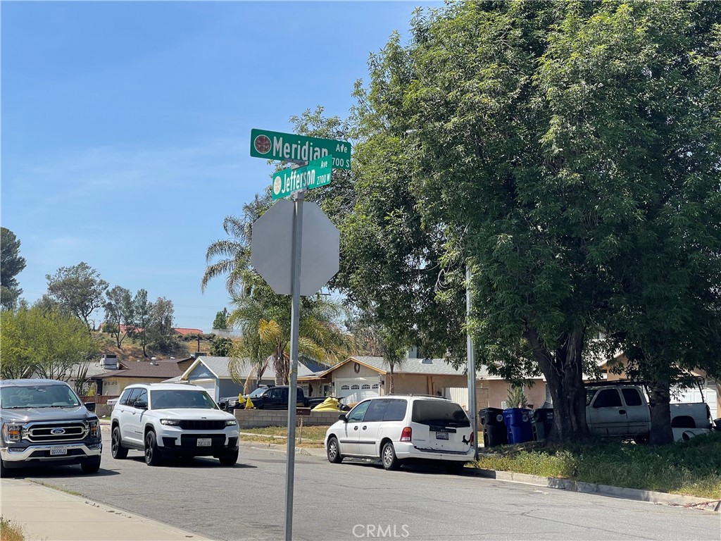 711 Meridian Property Photo 15