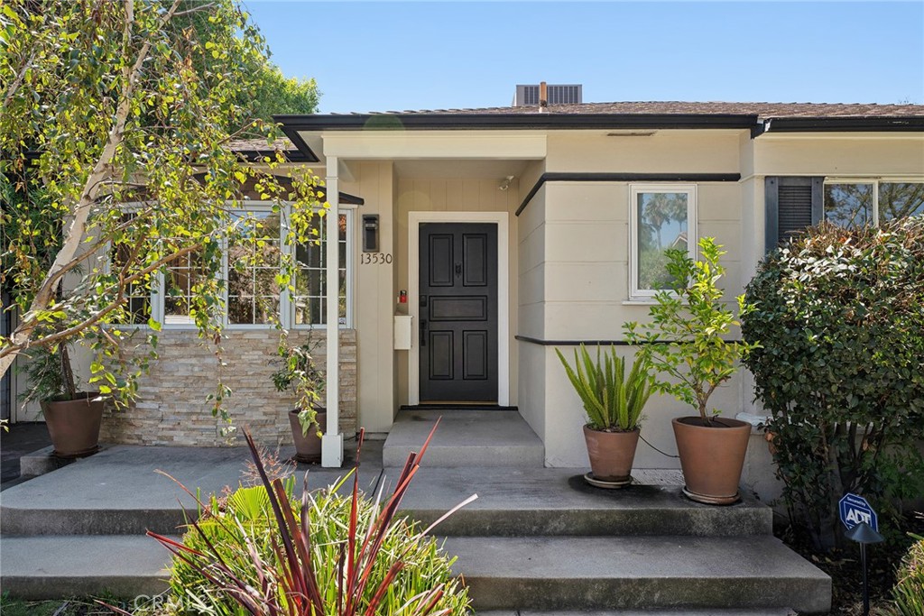 13530 Morrison Property Photo 2