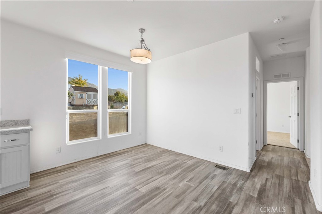 30440 104th E Property Photo 11