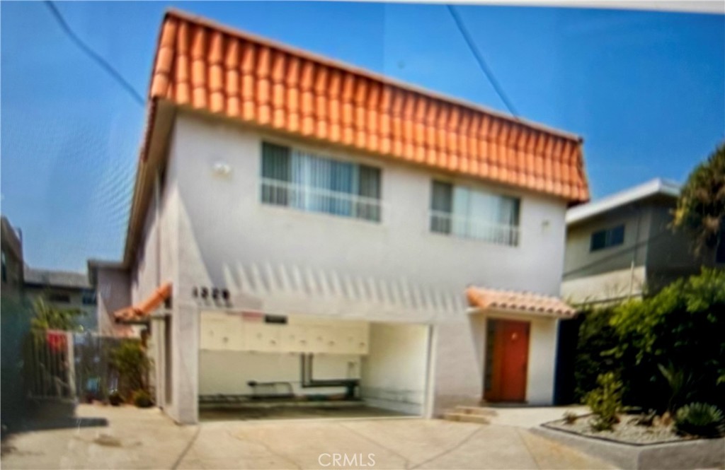 1329 S Saltair Property Photo 1