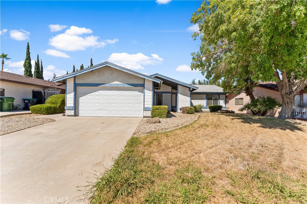 39221 Foxholm Drive Property Photo 2