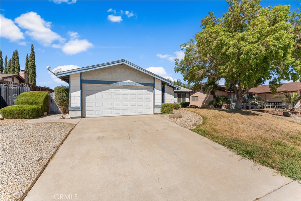 39221 Foxholm Drive Property Photo 3