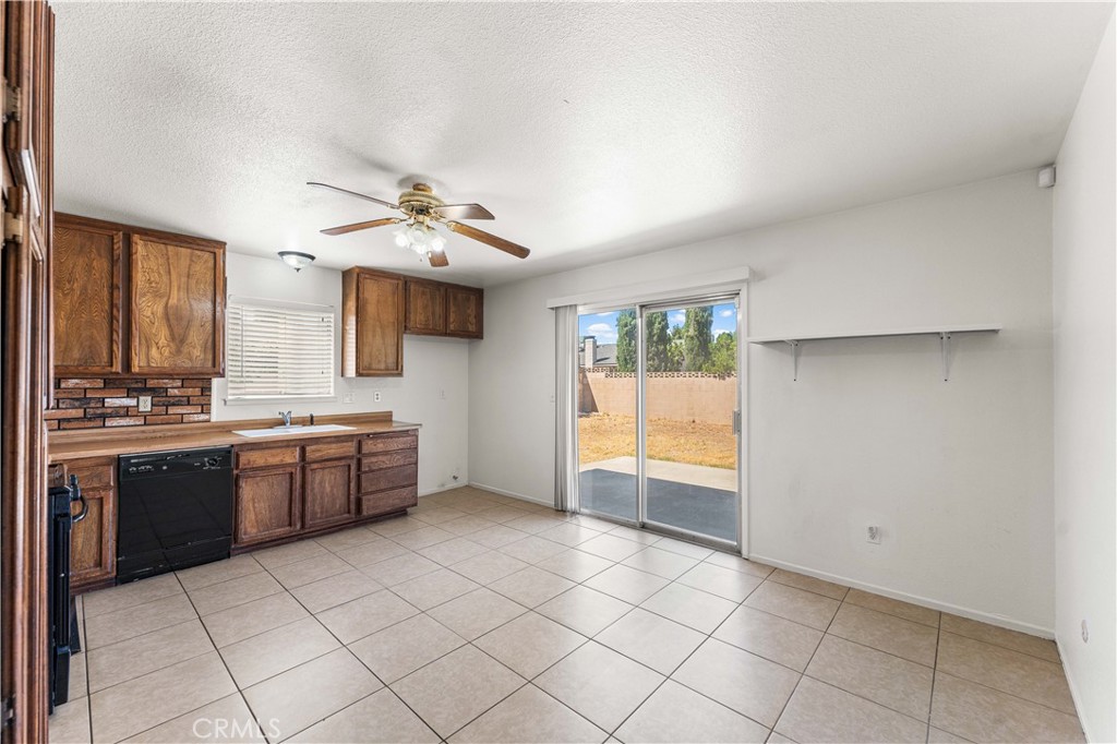 39221 Foxholm Drive Property Photo 9