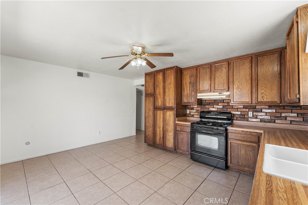 39221 Foxholm Drive Property Photo 12