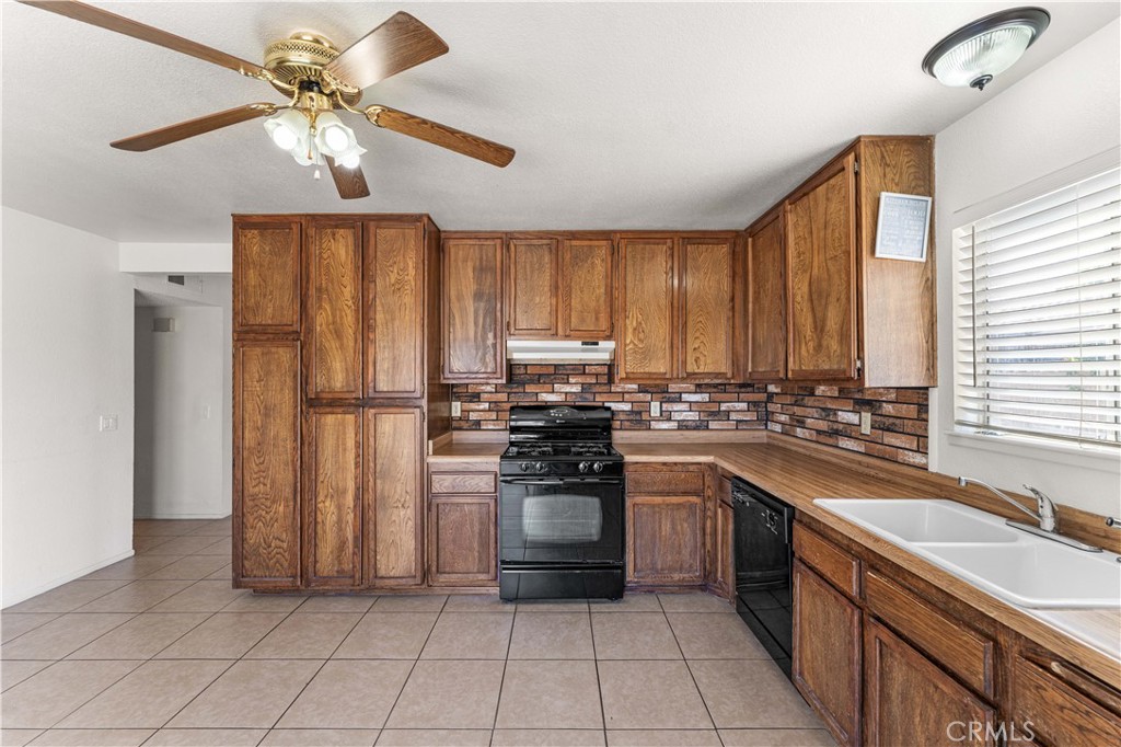 39221 Foxholm Drive Property Photo 13