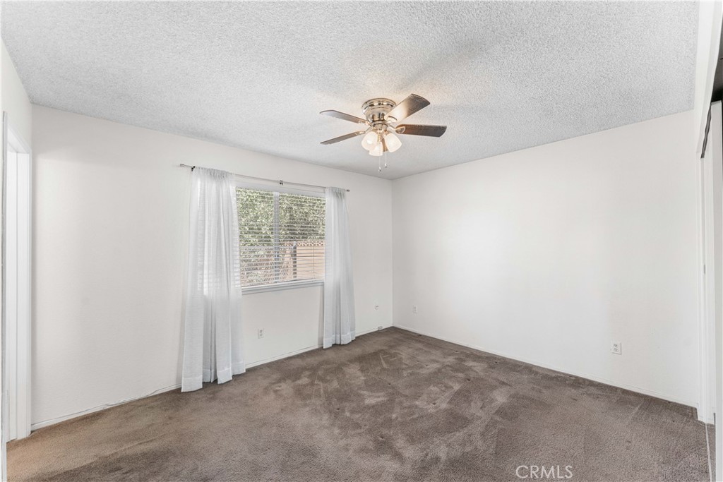 39221 Foxholm Drive Property Photo 15