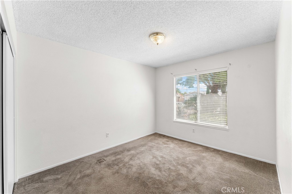 39221 Foxholm Drive Property Photo 21