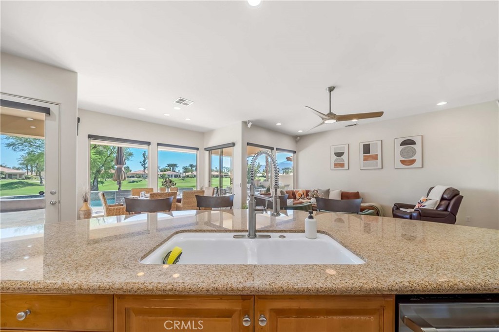 80305 Cedar Crest Property Photo 8