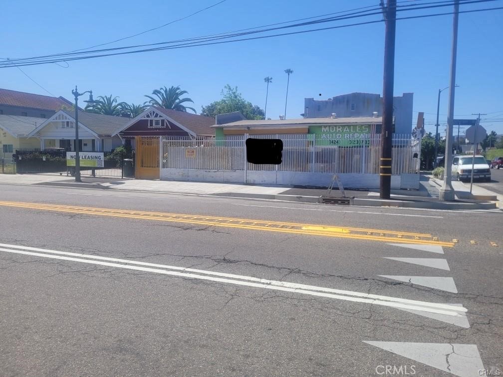 1424 W Jefferson Blvd, Property Photo 1