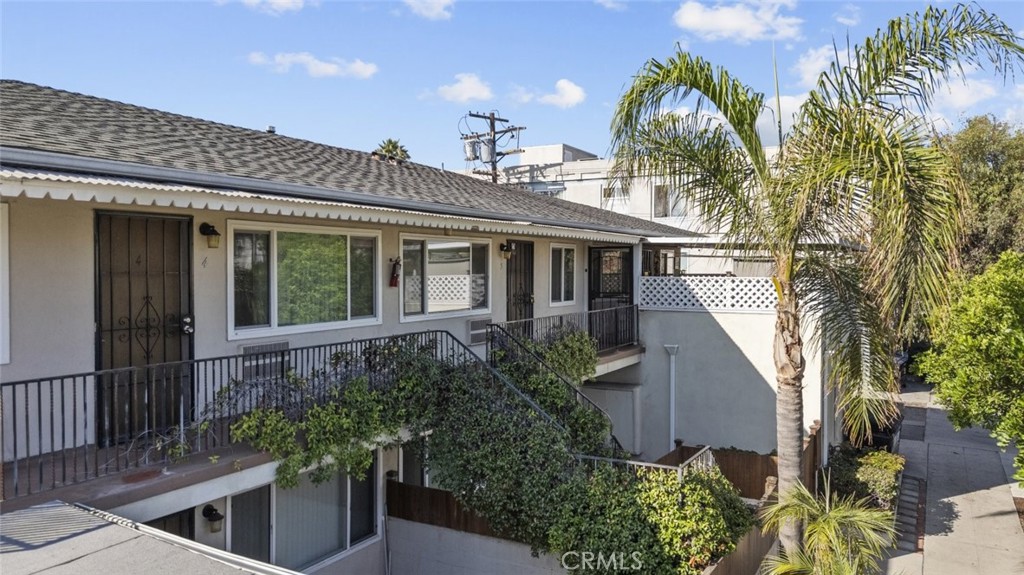 6661 Wilkinson Avenue Property Photo 3