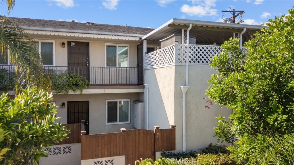 6661 Wilkinson Avenue Property Photo 7