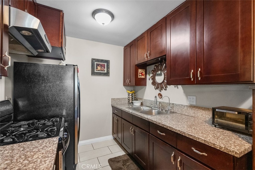 6661 Wilkinson Avenue Property Photo 19
